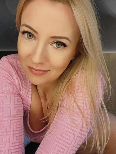 SusiPrivat24 vor der Webcam